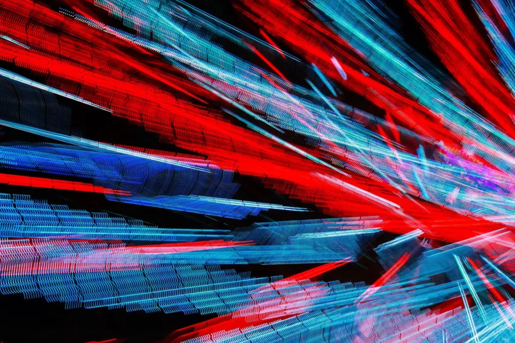 O aprendizado de máquina é um dos componentes básicos da inteligência artificial que envolve o uso de algoritmos e modelos estatísticos para permitir que as máquinas aprendam com os dados.
